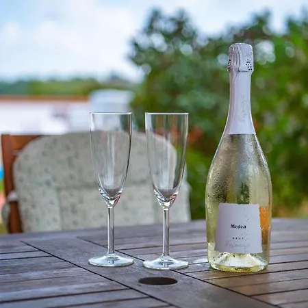 Oliva With Swimming Pool *