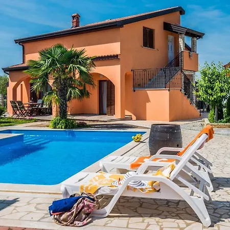 Apartman Oliva With Swimming Pool *