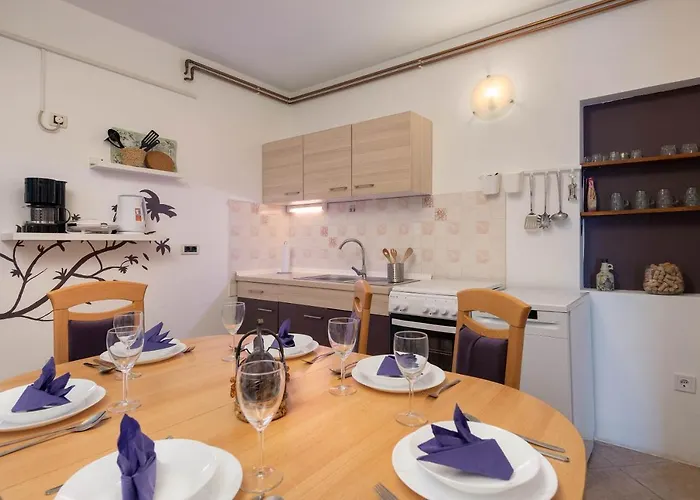 Apartment Oliva With Swimming Pool Poreč