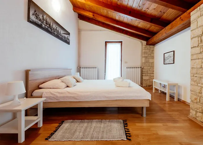 Oliva With Swimming Pool *